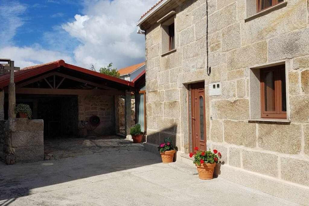 Дом отдыха Casa Cuadrantecasa De Piedra En Playa De Carnota Педрафигейра